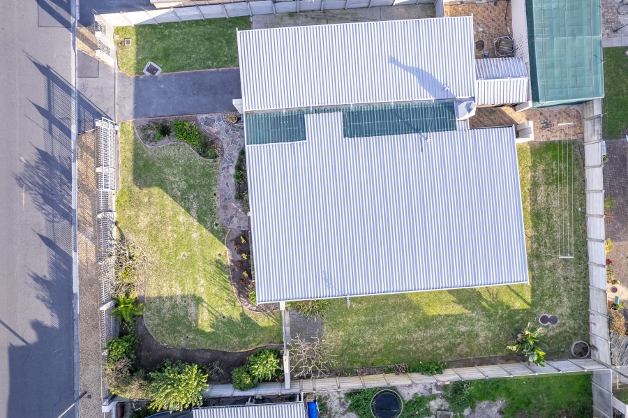 4 Bedroom Property for Sale in Morgenster Western Cape